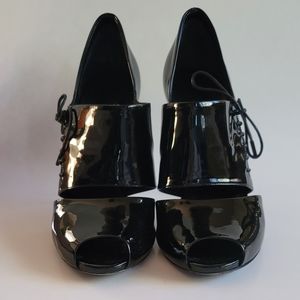 Black Patent GUCCI Split Pumps